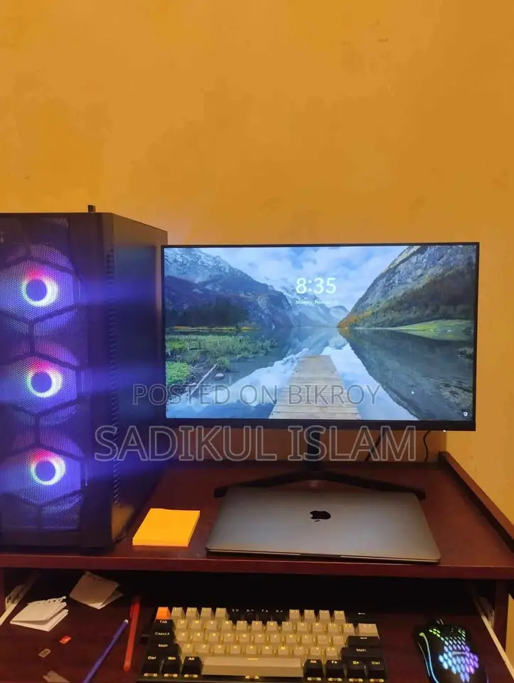 Desktop Computer 8GB AMD Ryzen 5 SSD 256GB