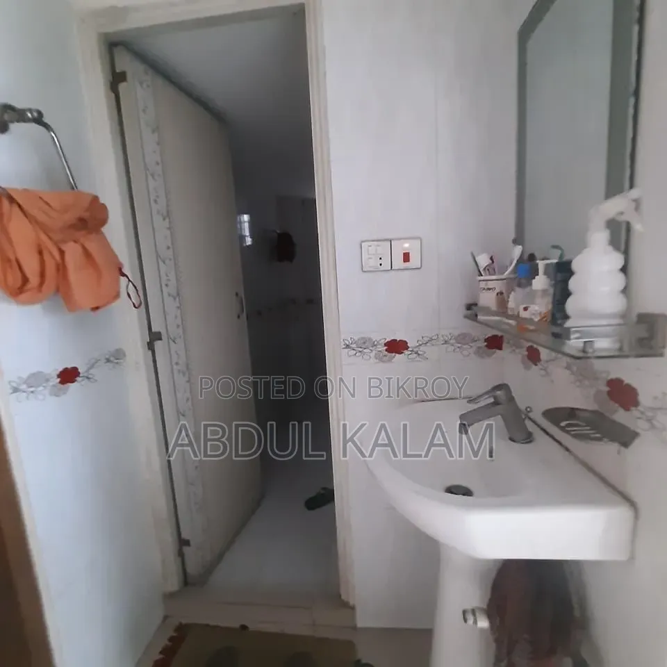খুলনা সদর এ ২ বেডরুমের বাসা বিক্রয়ের জন্য