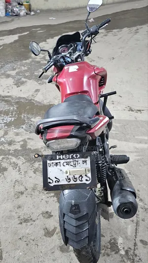 হিরো হাংক ২০১৫ লাল