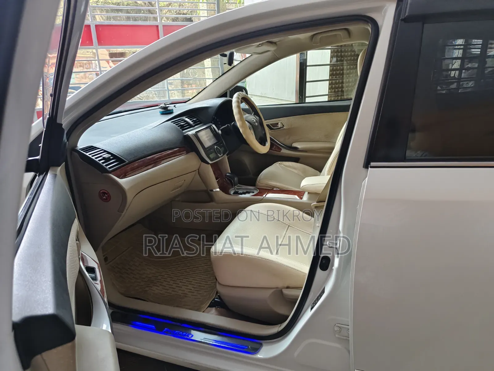 টয়োটা প্রিমিও ১.৫ এফডব্লিউডি ২০১৪ পার্ল
