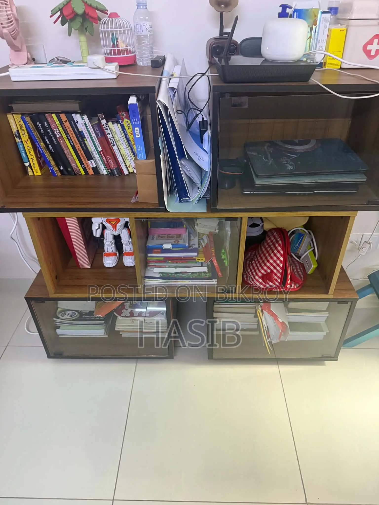 Used Book Shelf Hatil