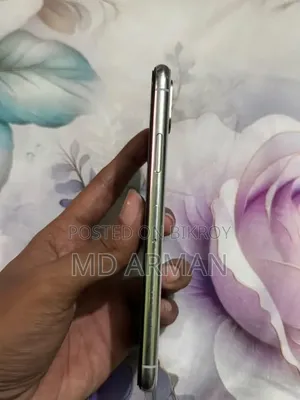 অ্যাপল আইফোন এক্স ২৫৬ জিবি সাদা