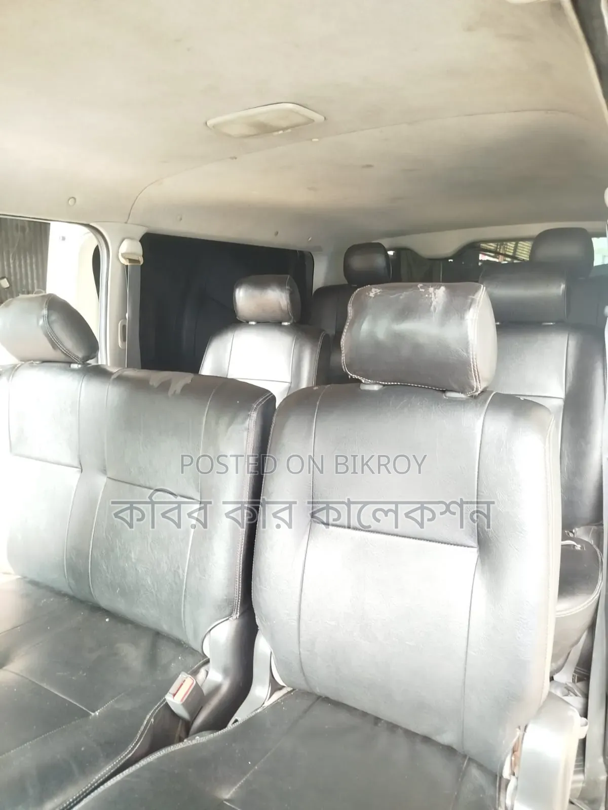Toyota HiAce 2013 Black