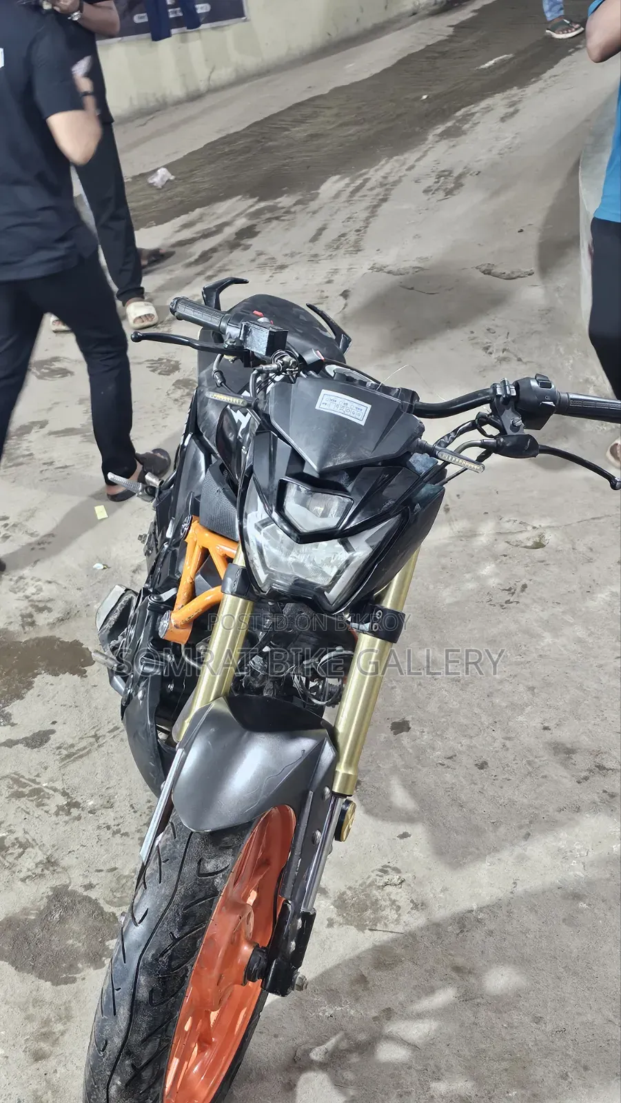 রানার বোল্ট ১৬৫আর ২০২১ কালো