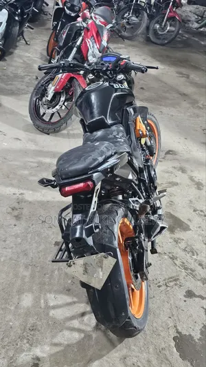 রানার বোল্ট ১৬৫আর ২০২১ কালো