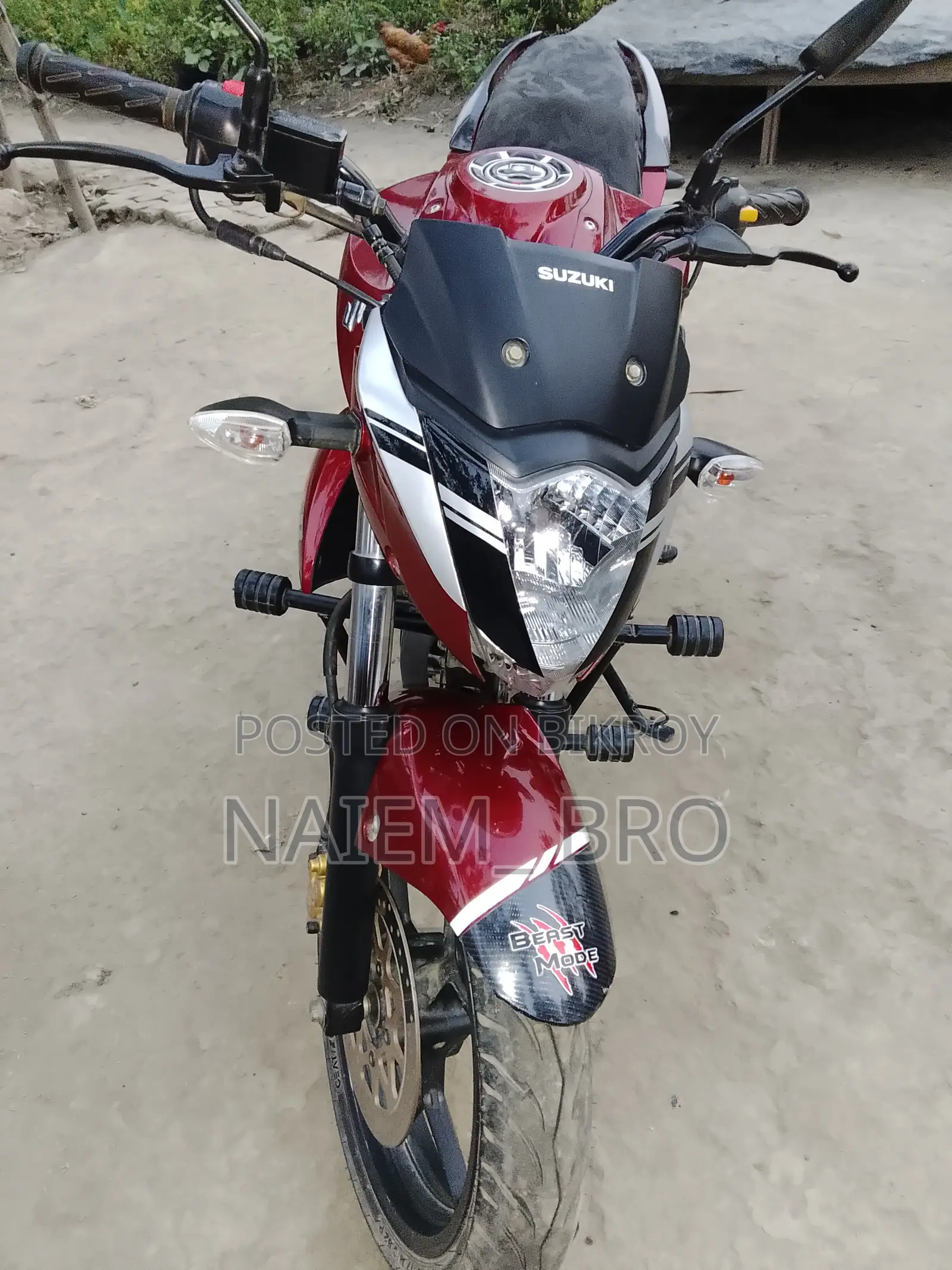সুজুকি জিক্সার ২০২৩ রেড