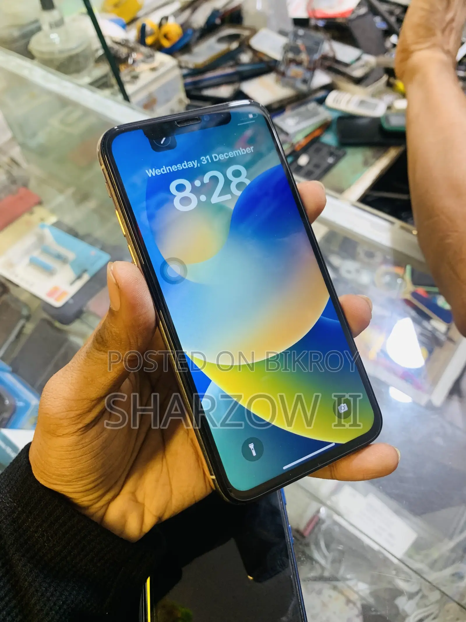 Apple iPhone X 64 GB White