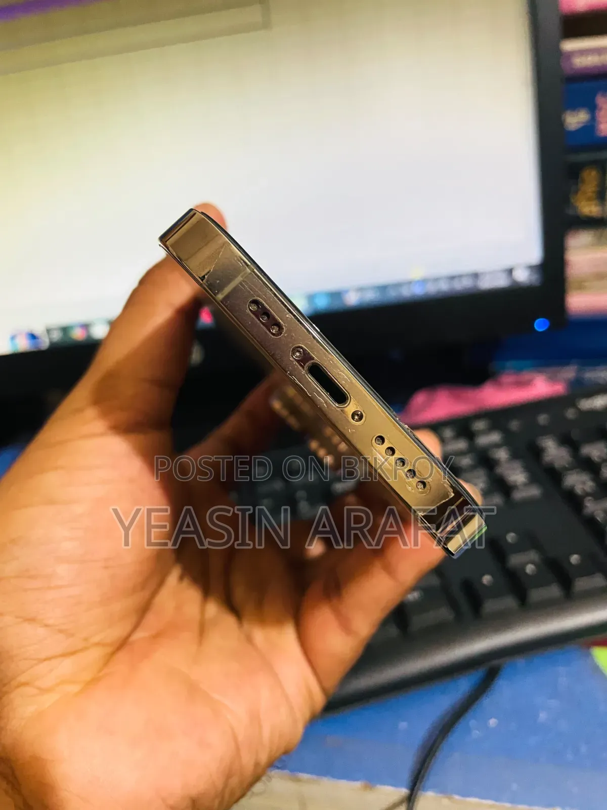 অ্যাপল আইফোন ১৪ প্রো ১২৮ জিবি গোল্ড