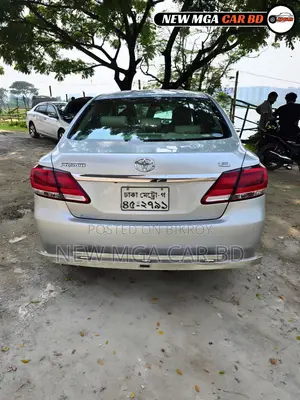 Toyota Premio 2016 Silver