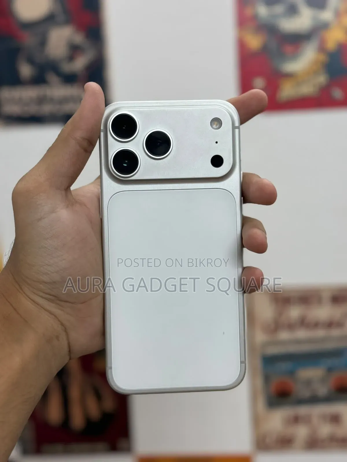 অ্যাপল আইফোন ১৪ প্রো ম্যাক্স ১২৮ জিবি হোয়াইট