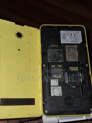 Nokia Asha 210 Yellow