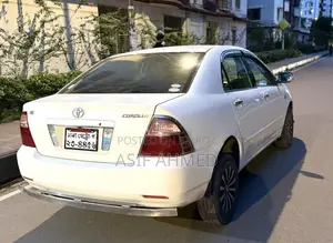 Toyota Corolla Sedan 2005 White