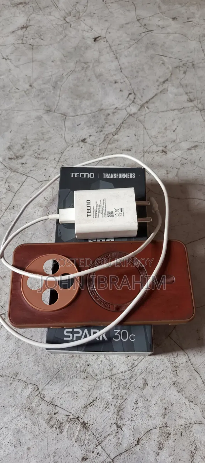নতুন টেকনো ক্যামন ৩০ ২৫৬ জিবি সাদা