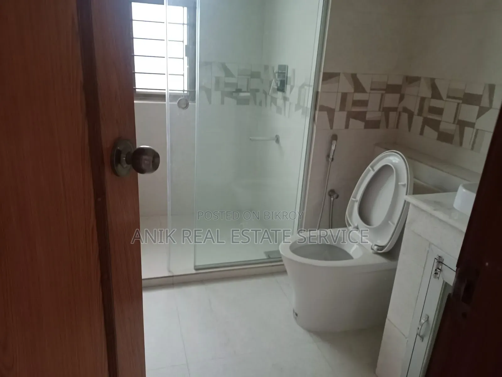 4 Bedroom Apartment in Anik Real Estate, Gulshan for rent