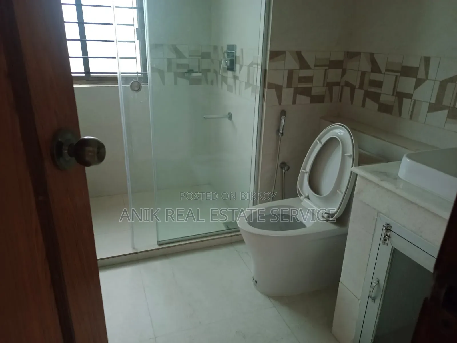 4 Bedroom Apartment in Anik Real Estate, Gulshan for rent