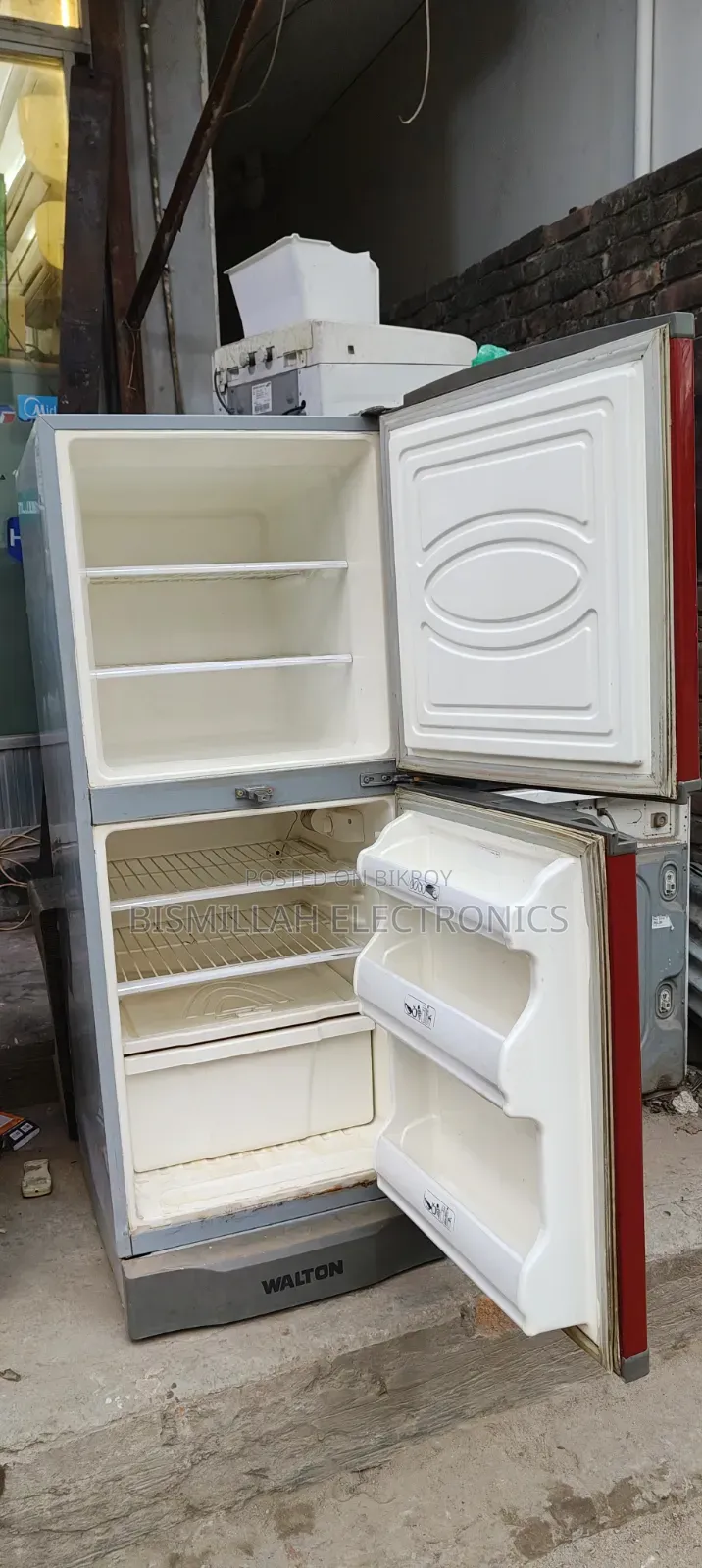 Walton WFE-2H2-0102 Refrigerator
