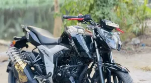New TVS Apache RTR 160 4V 2022 Black
