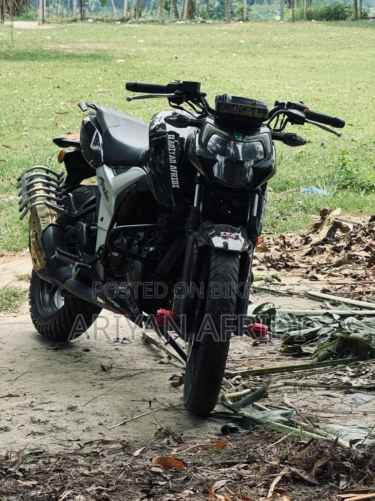 New TVS Apache RTR 160 4V 2022 Black