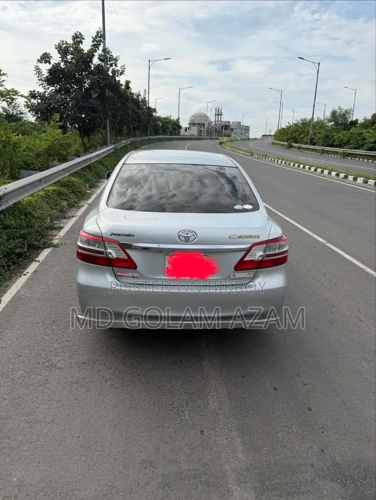 টয়োটা প্রিমিও ২০১২ সিলভার