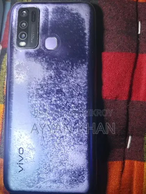 Vivo Y50 128 GB Bronze
