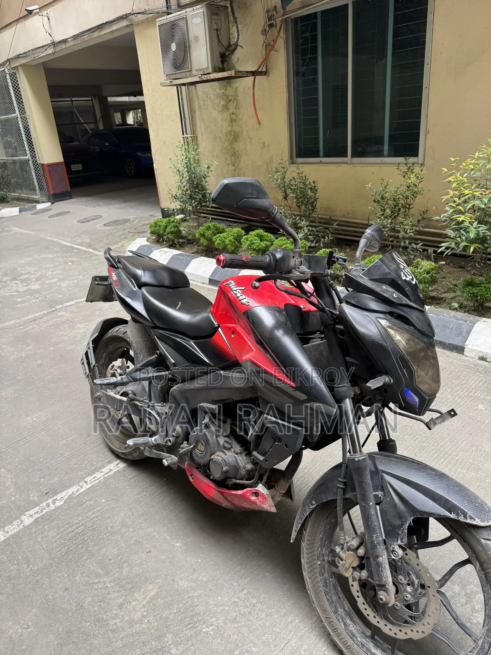 Bajaj Pulsar NS 160 2018 Red