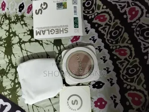 শেগলাম পাউডার ফাউন্ডেশন অরিজিনাল হুইট শেড