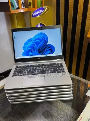 Laptop HP EliteBook 735 G5 8GB AMD Ryzen 5 SSD 256GB