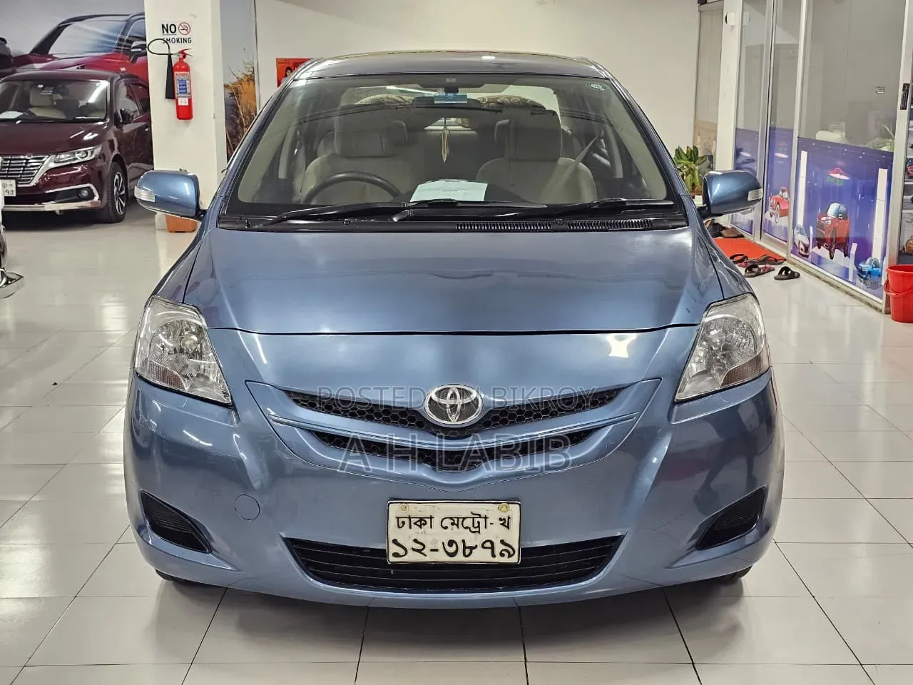 Toyota Belta 2005 Blue