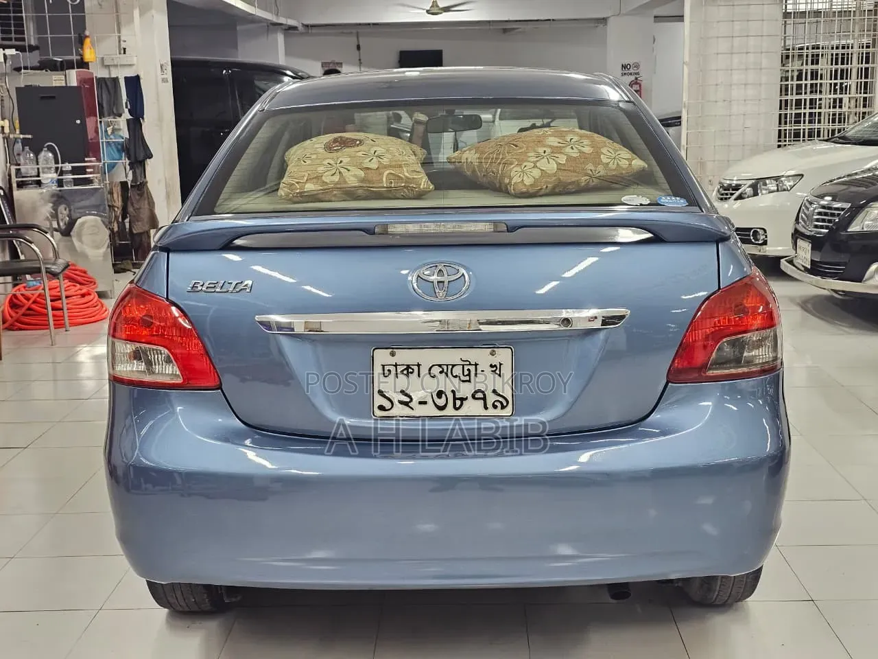 Toyota Belta 2005 Blue