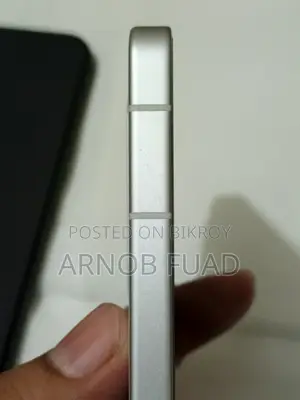 আইকিউওও নিও১১ ২৫৬ জিবি সাদা