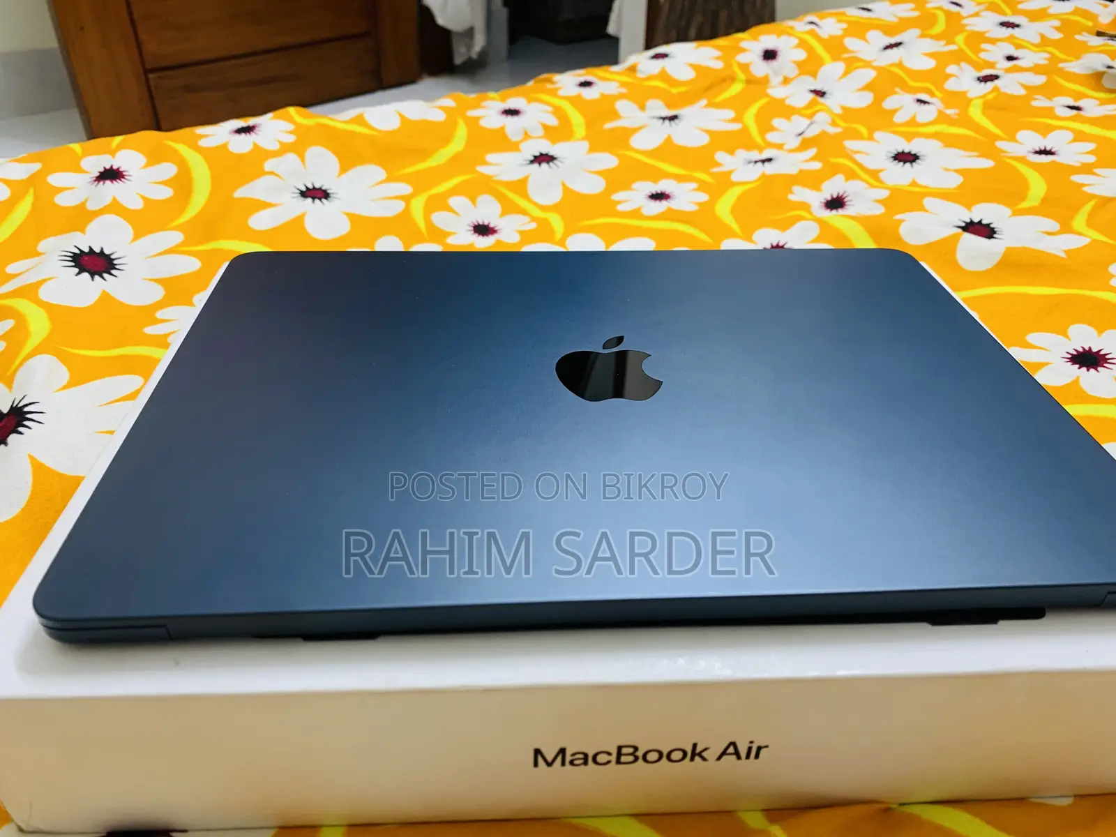 Laptop Apple MacBook Air 2022 M2 8GB Apple M2 SSD 256GB