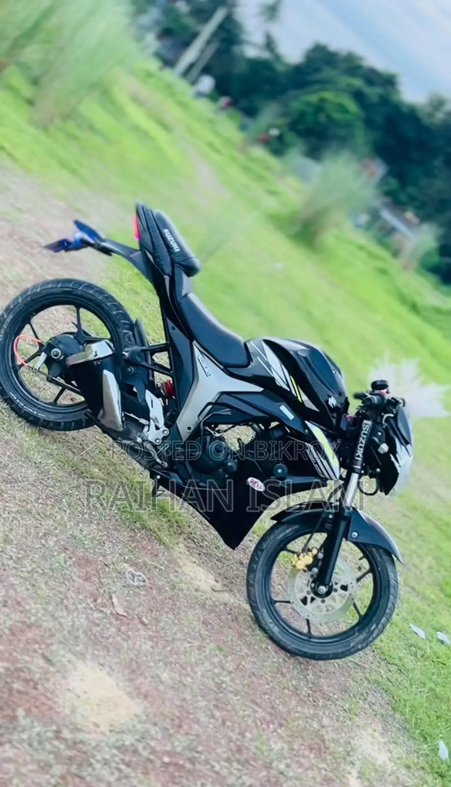 সুজুকি জিক্সার ২০২৫ কালো