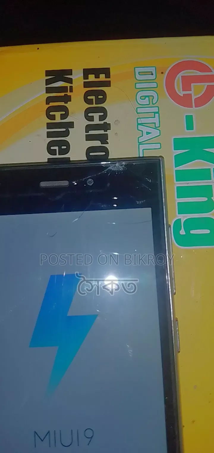 Mi 3 2/16 Touch does not work and no SIM network