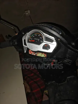 রানার স্কুটি-১১০ ২০২২ ব্ল্যাক