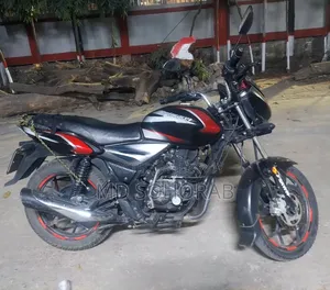 বাজাজ ডিসকভার ১২৫ ২০২০ রেড