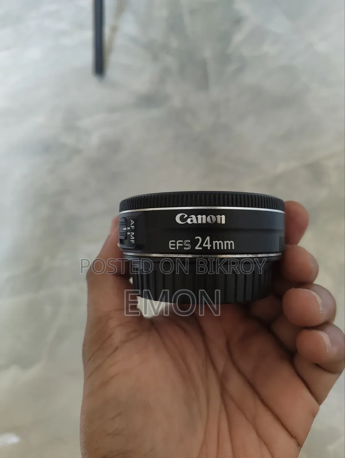 Canon EF-S 24mm F/2.8 STM