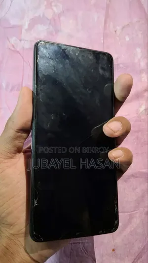 টেকনো ক্যামন ২০ ২৫৬ জিবি ব্ল্যাক
