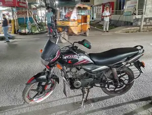বাজাজ প্লাটিনা ১০০ ২০১৮ কালো