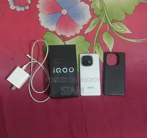আইকিউওও জেড১০ ২৫৬ জিবি সাদা