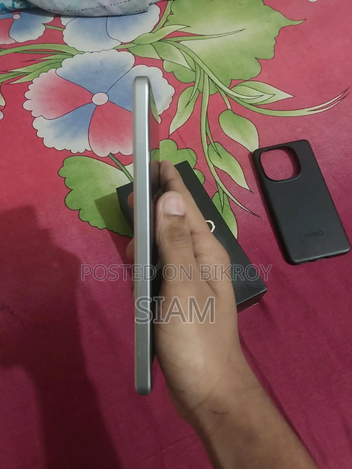 iQOO Z10 256 GB White