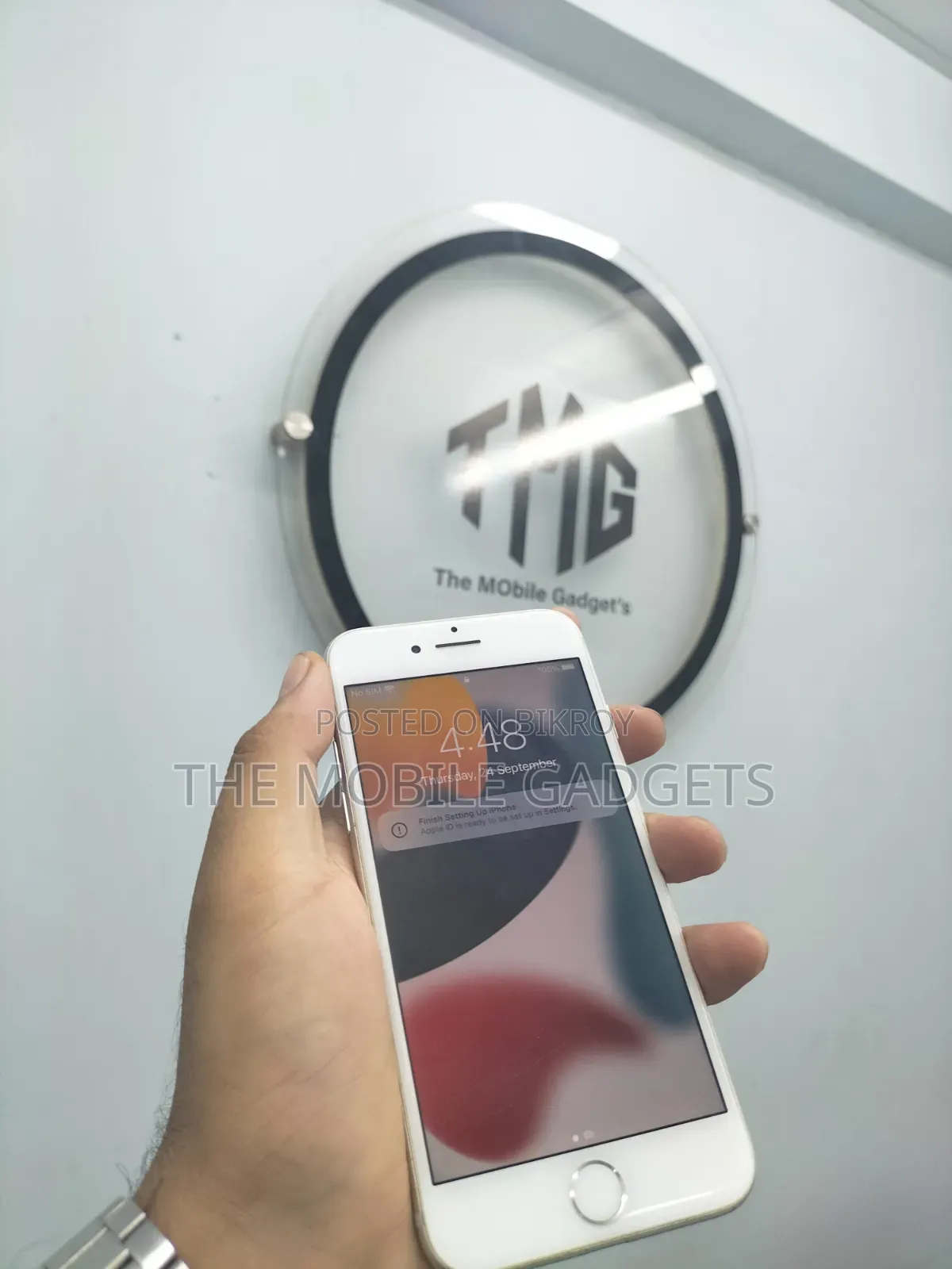 New Apple iPhone 7 32 GB White