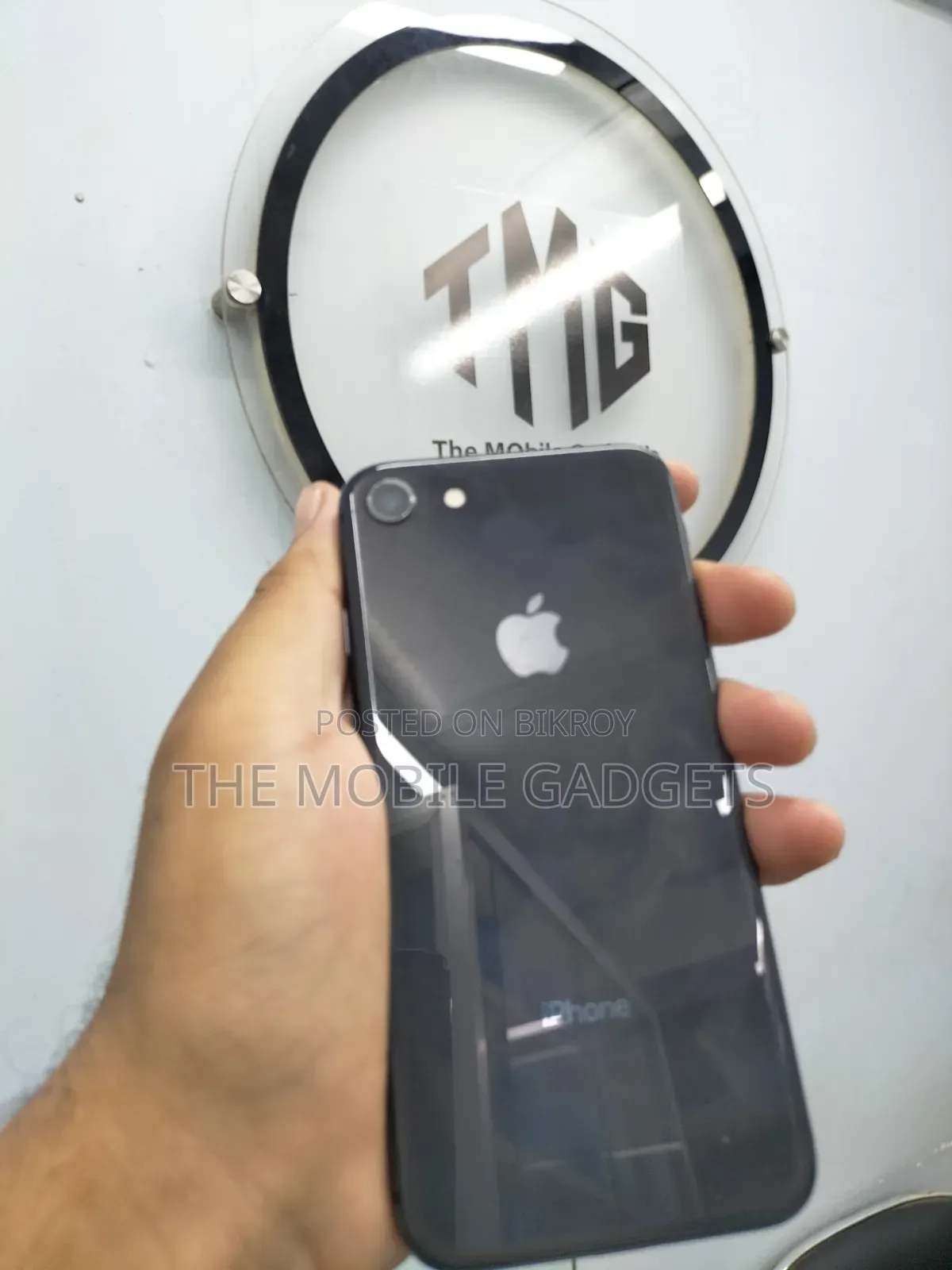 অ্যাপল আইফোন ৮ ৬৪ জিবি কালো