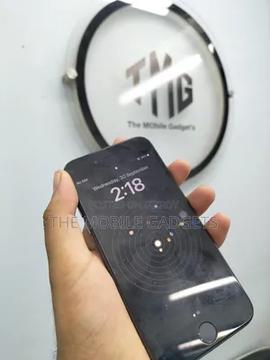 অ্যাপল আইফোন ৮ ৬৪ জিবি কালো