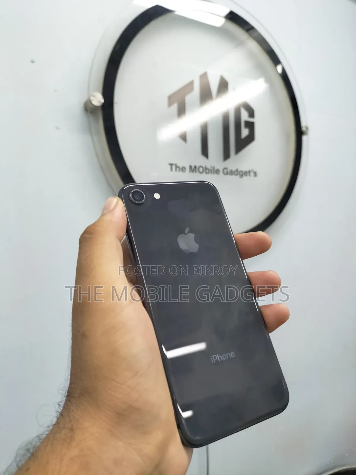 অ্যাপল আইফোন ৮ ৬৪ জিবি কালো
