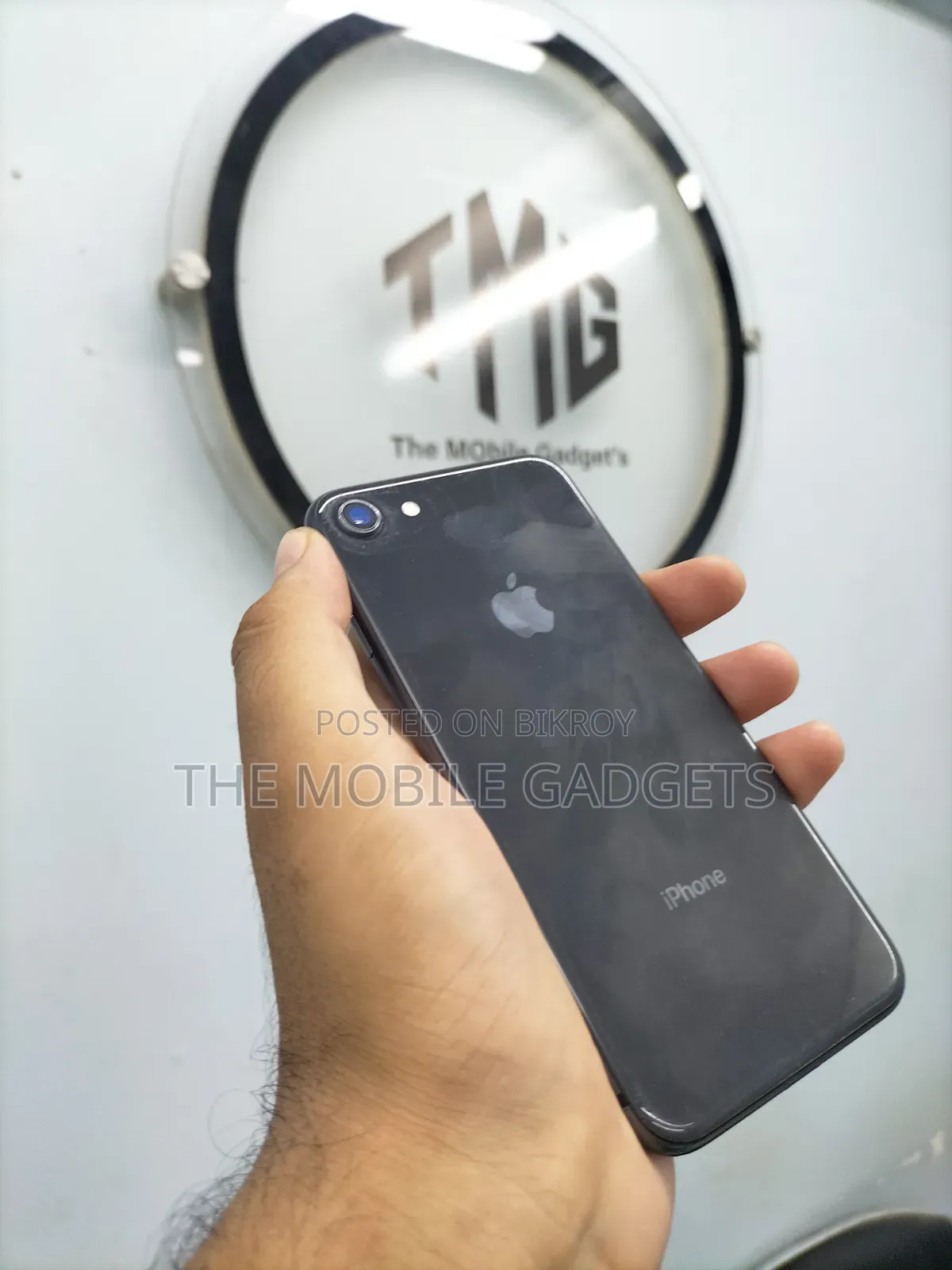 অ্যাপল আইফোন ৮ ৬৪ জিবি কালো