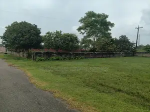 10 Katha Plot Near Lake & Park in Purbachal Sector 10
