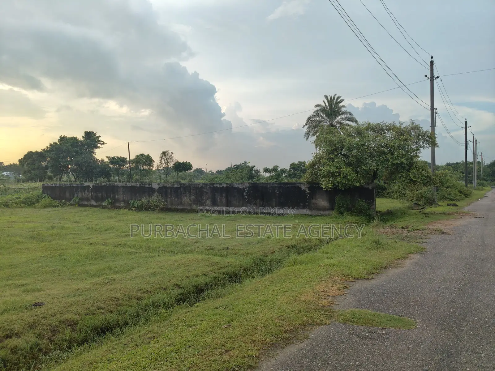 10 Katha Plot Near Lake & Park in Purbachal Sector 10