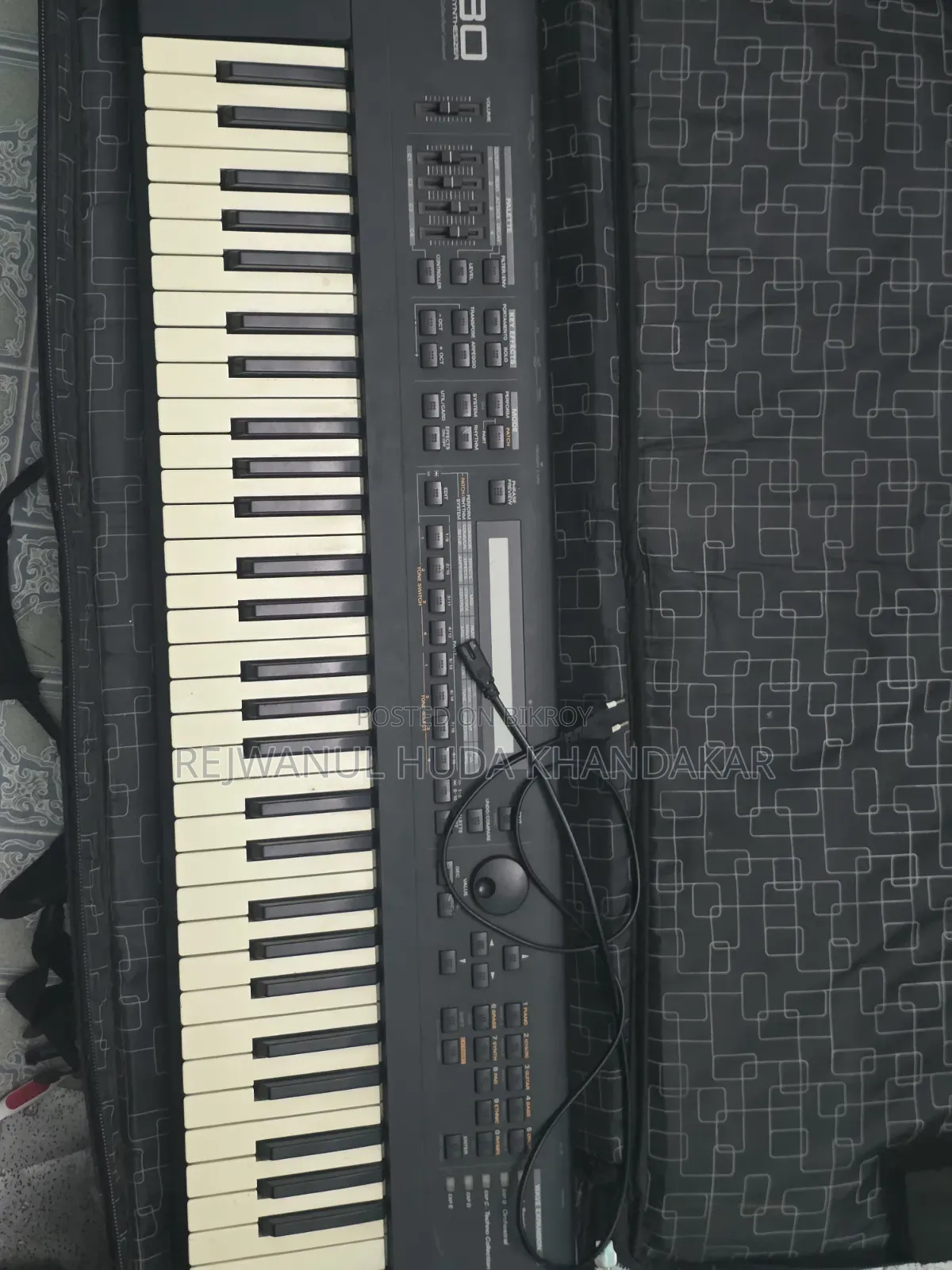 Fresh Condition Electric Keyboard Xp 30