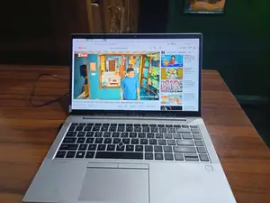 Laptop HP EliteBook 845 G7 8GB AMD Ryzen 3 SSD 256GB