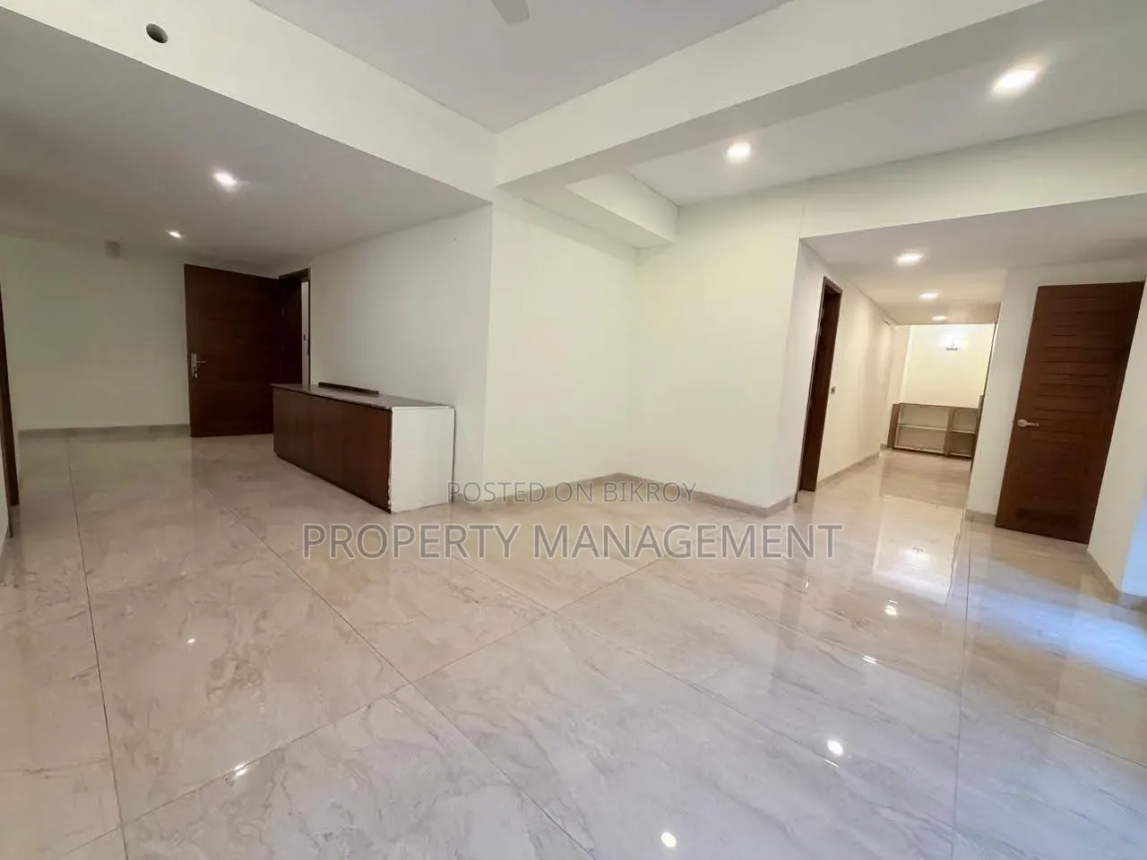 6-Bedroom Apartment in Gulshan for rent